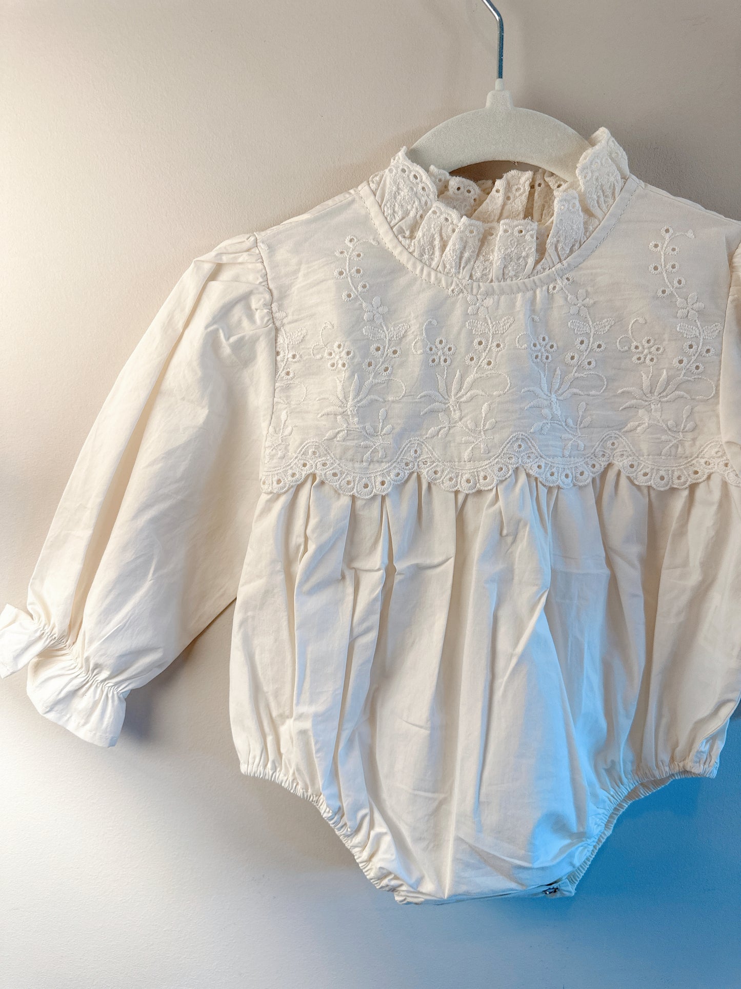 Baby girl organic cotton long sleeve lace bubble